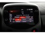 Toyota Aygo 1.0 VVT-i x-joy | Apple Carplay/Android Auto | Climate Control | Lichtmetalen Velgen | Parkeercamera |