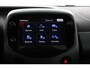 Toyota Aygo 1.0 VVT-i x-joy | Apple Carplay/Android Auto | Climate Control | Lichtmetalen Velgen | Parkeercamera |