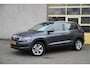 Skoda Karoq 1.5 TSI ACT 150PK! Automaat Business Edition Plus BJ2021 Lmv 17" | Led | Pdc | Navi | Keyless entry | Verwarmd voorruit | Achteruitrijcamera | App-Connect | Climate control | Cruise control | Verwarmde voorstoelen | Getint glas