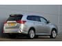 Mitsubishi Outlander PHEV 2.4 INSTYLE 4WD | PLUG IN HYBRID | V2H | FULL OPTIONS | SCHUIFDAK | ADAPTIEF CRUISE | TREKHAAK 1500KG | ALL SEASON BANDEN | FABRIEKSGARANTIE TOT 19-01-2029* | ALL IN RIJKLAARPRIJS