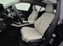 Volvo XC40 2.0 B4 Ultra Dark 19” Wielen - Panoramadak - Lighting – Harman Kardon Audio - 360 Cam - Climate - Privacy Glass – UD7000 Blond Lederen Interieur – Power Seats met memory