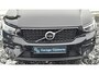 Volvo XC40 2.0 B4 Ultra Dark 19” Wielen - Panoramadak - Lighting – Harman Kardon Audio - 360 Cam - Climate - Privacy Glass – UD7000 Blond Lederen Interieur – Power Seats met memory