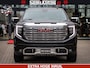 GMC Sierra DENALI 6.2 V8 426PK | HUD | ALLE OPTIES | HEAD-UP | LANE ASSIST | 360 CAMERA | VIRTUAL COCKPIT | BLACK LEDER | DUBBELE CABINE | 5 PERSOONS | PICK UP | Voorraad Nr 2561 - 4234