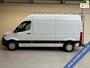 Mercedes-Benz Sprinter Automaat 211 2.2 CDI L2H2 3Persoons, Imperiaal + Trap, Kast, M-BUX, Trekhaak, RIJKLAARPRIJS! NETTE BUS!