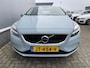 Volvo V40 2.0 T3 Momentum / Navigatie / Trekhaak / Cruise Control / Led Verlichting / 18 Inch LMV / Climate Control / Parkeersensoren / Verwarmde Stoelen / Telefoon / Compleet Dealer Onderhouden.