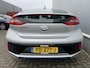 Hyundai Ioniq 1.6 GDi Premium / Lederen Interieur / Navigatie / Verwarmde Stoelen + Stuurwiel / Afn. Trekhaak / Schuif - Kanteldak / Parkeersensoren V + A / Keyless Entry / Dealer Onderhouden.