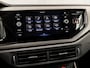 Volkswagen Polo 1.0 TSI Sportline Automaat (APPLE CARPLAY, GROOT NAVI, LM VELGEN, SPORTSTOELEN, PARKEERSENSOREN, ADAPTIVE CRUISE, NIEUWSTAAT)