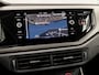 Volkswagen Polo 1.0 TSI Sportline Automaat (APPLE CARPLAY, GROOT NAVI, LM VELGEN, SPORTSTOELEN, PARKEERSENSOREN, ADAPTIVE CRUISE, NIEUWSTAAT)