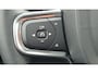 Volvo XC40 2.0 B4 Ultra Dark MY 2026 - 19” Wielen - Panoramadak -  Harman Kardon Audio - Lighting - 360 Cam - Climate - Privacy Glass – R980 Interieur – voorruit verwarming – Power seats met memory