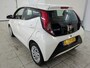 Toyota Aygo 1.0 VVT-i 72pk x-play Limited | Navigatiesysteem | Apple CarPlay / Android auto | Camera | Airconditioning | 5 Deurs