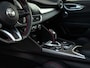 Alfa Romeo Giulia 2.0T GME AWD Competizione 280pk | Pano-dak | Harman/Kardon | CarPlay | Lederen dash.