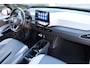 Volkswagen ID.3 Business 58 kWh / Navigatie / LM 18 inch / Camera / LED Matrix / Keyless