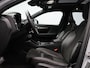 Volvo XC40 Recharge P8 AWD R-Design / Pan. dak / Trekhaak / Elektr. bed. stoelen / 20" / Harman Kardon / Stoel+stuurwielverwarming/ Privacy glass / 360 camera