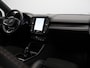 Volvo XC40 Recharge P8 AWD R-Design / Pan. dak / Trekhaak / Elektr. bed. stoelen / 20" / Harman Kardon / Stoel+stuurwielverwarming/ Privacy glass / 360 camera