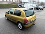 Renault Clio 1.2-16V Authentique Inruilauto’s tegen vaste prijzen. Voor meer info: 0638140850 Bij de verkoop van gebruikte voertuigen door CD-Cars wordt geen standaard garantie verstrekt. De koper aanvaardt het voertuig in de staat waarin het zich bevindt op het moment van aankoop