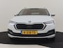 Skoda Octavia Combi 1.5 e-TSI Clever 150pk DSG/AUTO | Camera achter | Adaptief cruise control | Navigatie | Stuur+Bank & stoelverwarming | App connect | Led koplampen |