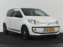 Volkswagen Up! 1.0 High Up! | Stoelverwarming | Airco | Radio/CD | 15'' lichtmetalen velgen | Getint glas