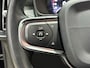 Volvo XC40 2.0 T4 Momentum Pro Automaat / Navigatie full map / Cruise control / Climate control / Parkeer sensoren