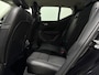 Volvo XC40 2.0 T4 Momentum Pro Automaat / Navigatie full map / Cruise control / Climate control / Parkeer sensoren