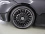 Mercedes-Benz A-klasse 180 Business Solution AMG | Panoramaschuifdak | Premium Plus | Nightpakket | 19"Multispaak AMG velgen | Stoelverwarming |  360° camera | Head-up display |