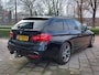 BMW 3-Serie Touring 320i 184pk Automaat Edition M-Sport | Origineel NL | Apple Carplay | Navi | Clima | Cruise | Leder+Stoelverwarming | Led Koplampen | Pdc V+A+Assist+Camera | Privacy Glass | 18''lm | Trekhaak