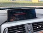 BMW 3-Serie Touring 320i 184pk Automaat Edition M-Sport | Origineel NL | Apple Carplay | Navi | Clima | Cruise | Leder+Stoelverwarming | Led Koplampen | Pdc V+A+Assist+Camera | Privacy Glass | 18''lm | Trekhaak