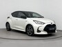 Toyota Yaris 1.5 Hybrid Style Bi-Tone Limited | Apple Carplay / Android Auto | Parkeercamera | Lederen bekleding |