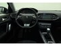 Peugeot 308 SW 1.2 PureTech Blue Lease Premium 130pk | Navigatie | Panoramadak | Climate Control | Camera | Cruise Control | Parkeersensoren | Apple Carplay - Android Auto