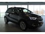 Opel Mokka X 1.4-140pk Turbo Black Edition. Werkelijk hele mooie en goed onderhouden hoogzitter ! Autm. airco, LM wielen, metallic lak, LED verlichting, navigatie, telefoonvoorb., privacy glass, stoel- en stuurwiel verw., trekhaak+afneembare kogel etc.