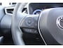 Toyota Corolla Cross 1.8 Hybrid 140 Style Plus | Rijklaar | Stoel-/stuurverw. | Blind Spot | All-season | El.achterklep | Keyless | Adap.cruise | LED | Parkeersens. v+a | Apple/Android | Navi