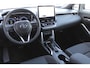 Toyota Corolla Cross 1.8 Hybrid 140 Style Plus | Rijklaar | Stoel-/stuurverw. | Blind Spot | All-season | El.achterklep | Keyless | Adap.cruise | LED | Parkeersens. v+a | Apple/Android | Navi
