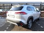 Toyota Corolla Cross 1.8 Hybrid 140 Style Plus | Rijklaar | Stoel-/stuurverw. | Blind Spot | All-season | El.achterklep | Keyless | Adap.cruise | LED | Parkeersens. v+a | Apple/Android | Navi