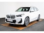 BMW X1 xDrive25e M Sport - Sportstoelen - Elektrisch verwarmde voorstoelen - Driving Assistant Plus - Comfort acces - Grootlichtassistent - Premium Pack -