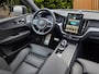 Volvo XC60 2.0 T8 455pk Plug-in hybrid AWD Ultra Black Edition HEICO SPORTIV | Luchtvering | Bowers&Wilkins | Massage/ventilatie | 22" Velgen