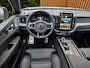 Volvo XC60 2.0 T8 455pk Plug-in hybrid AWD Ultra Black Edition HEICO SPORTIV | Luchtvering | Bowers&Wilkins | Massage/ventilatie | 22" Velgen