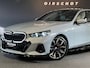 BMW 5-Serie 520i High Executive Edition M Stuurverwarming/ Stoelventilatie/ 20"/ Glazendak/ Memoryseats/ 360Camera/ M Gordels/