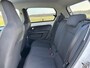 Volkswagen Up! 1.0 high up! | Navigatie | Parkeersensoren | Licht metaal |