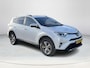 Toyota RAV4 2.0 Style 4WD | Navigatie | Achteruitrijcamera | Verwarmde voorstoelen | Elektrische achterklep