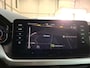 Skoda Kamiq 1.0 TSI Sport Business / Digitaal dashboard / Navigatie / Zwenkbare trekhaak / Parkeersensoren /