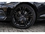 Volvo V60 2.0 B3 Essential Edition | Sport Pack | 19" Black Edition Velgen | Leder | Adaptieve Cruise Control | Stoelverwarming | Park Assist |