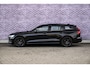 Volvo V60 2.0 B3 Essential Edition | Sport Pack | 19" Black Edition Velgen | Leder | Adaptieve Cruise Control | Stoelverwarming | Park Assist |