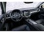 Volvo V60 2.0 B3 Essential Edition | Sport Pack | 19" Black Edition Velgen | Leder | Adaptieve Cruise Control | Stoelverwarming | Park Assist |