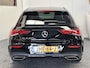 Mercedes-Benz CLA SHOOTING BRAKE PANORAMADAK 250 E AMG LINE NAVIGATIE CRUISE CONTROL CLIMATE CONTROL PANORAMA SCHUIF/KANTELDAK APPLE CARPLAY/ANDROID RIJSTROOKSENSOREN ACHTERUITRIJCAMERA ZEER MOOI !! Brgl