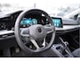 Volkswagen Golf Variant 1.0 TSI Life Business BJ2022 Lmv 16" | Led | Pdc | Navi | Dynamische knipperlichten V+A | Keyless entry | Trekhaak | Elek. achterklep | App-Connect | Achteruitrijcamera | Virtual cockpit | Sportstoelen | Verwarmde voorstoelen | Verwarmd stuurwiel