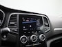 Renault Megane Estate TCe 140PK Equilibre | Airco | Apple CarPlay/Android Auto | Climate Control | Parkeersensoren Voor en Achter | Cruise Control | Keyless |