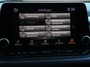Nissan Qashqai 1.3 MHEV Xtronic Acenta Navigatie Apple Carplay/Andoid Auto Parkeersensor achter Camera Adaptive Cruise Control Blind Spot Assist Stuur- en stoelverwarming Ledverlichting Climatronic
