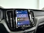 Volvo XC60 T6 Plug-in hybrid AWD Plus Dark | Panoramadak | 360° camera | Stoel- en Stuurverwarming | Trekhaak