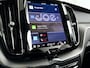 Volvo XC60 T6 Plug-in hybrid AWD Plus Dark | Panoramadak | 360° camera | Stoel- en Stuurverwarming | Trekhaak