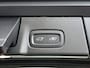 Volvo V90 T8 Plug-in hybrid AWD Ultra Dark | Panoramadak | 360° camera | Bowers & Wilkins | Luchtvering | Stoelventilatie | Stoel- en Stuurverwarming | Trekhaak