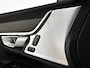 Volvo V90 T8 Plug-in hybrid AWD Ultra Dark | Panoramadak | 360° camera | Bowers & Wilkins | Luchtvering | Stoelventilatie | Stoel- en Stuurverwarming | Trekhaak